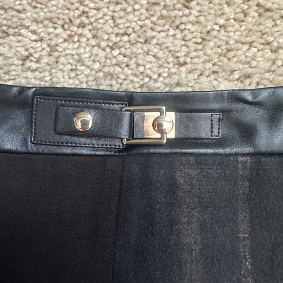 Flannel Panel Skirt w/ Faux Leather Trim size 8 (157) - Picture 3 of 8